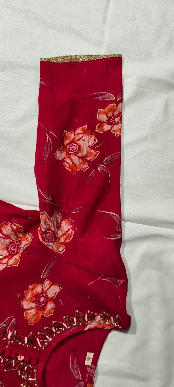 Red_Gold_Trim_Dupatta_for_Women
