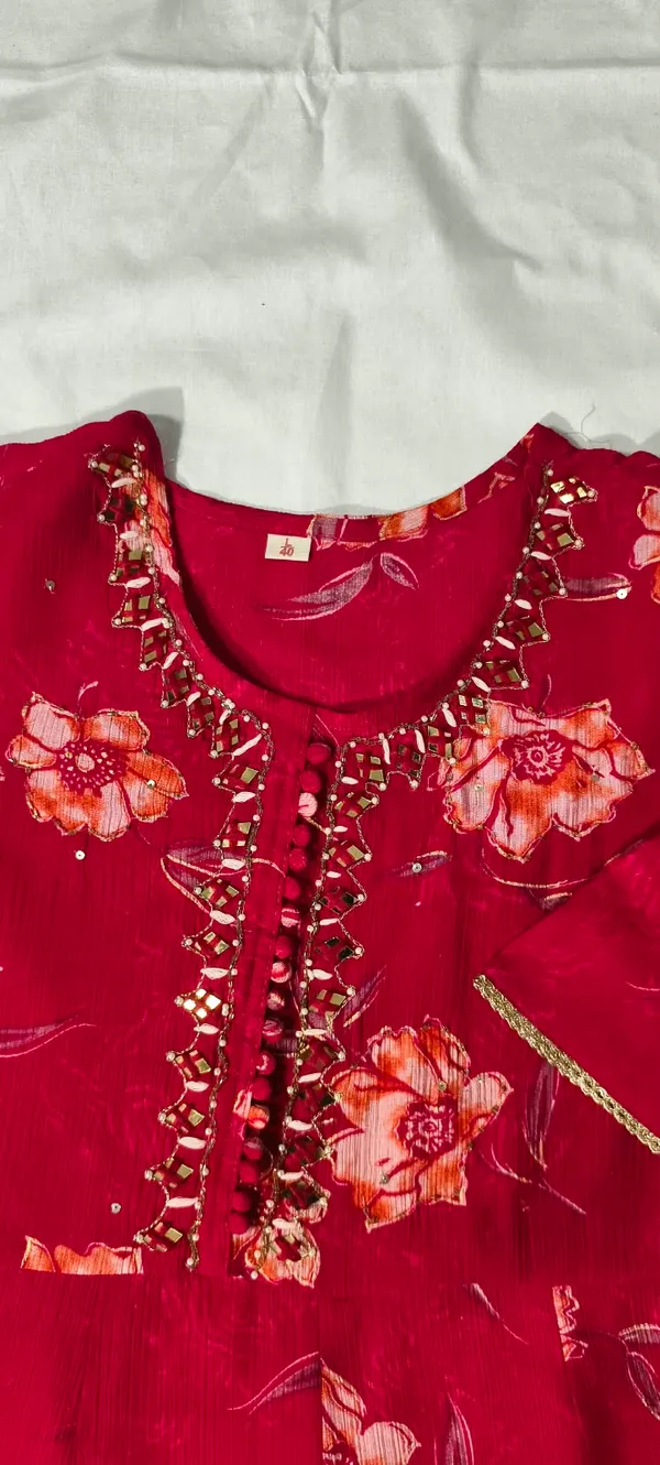 Red_Gold_Trim_Dupatta_for_Women