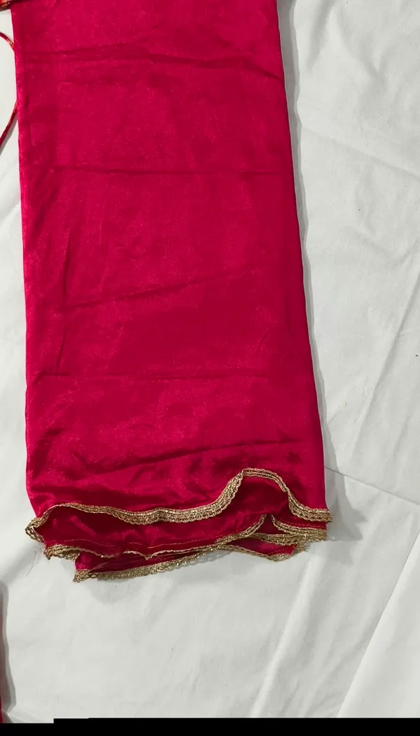 Red_Gold_Trim_Dupatta_for_Women
