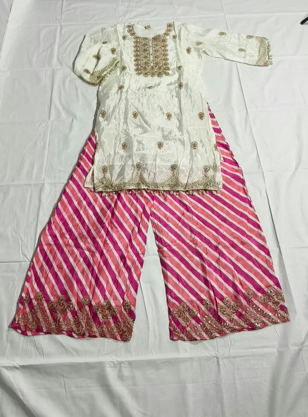 Pink_Printed_Divider_Set_for_Women