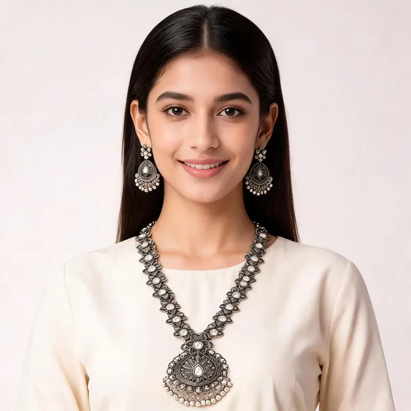 Silver_Oxidised_Floral_Necklace_Set_For_Women