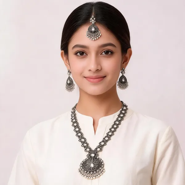 Silver_Oxidised_Floral_Necklace_Set_For_Women