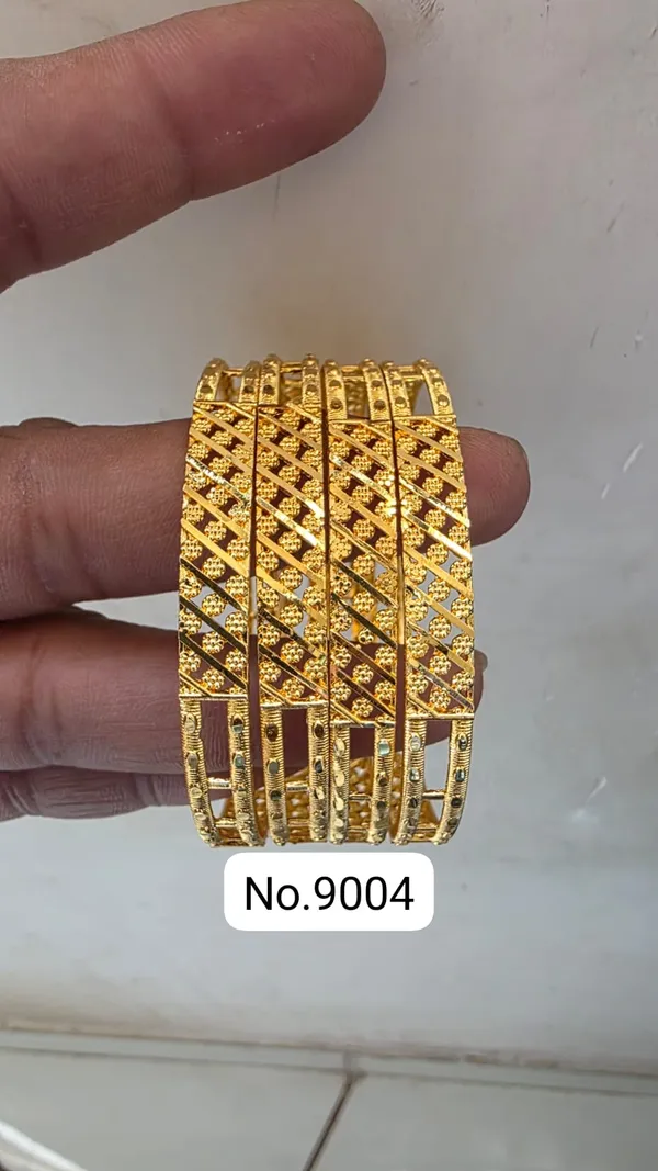 Set_of_4_bangles