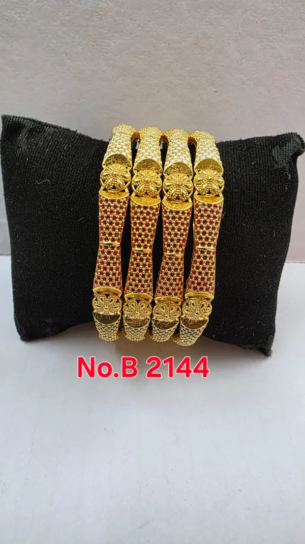 Set_of_4_bangles