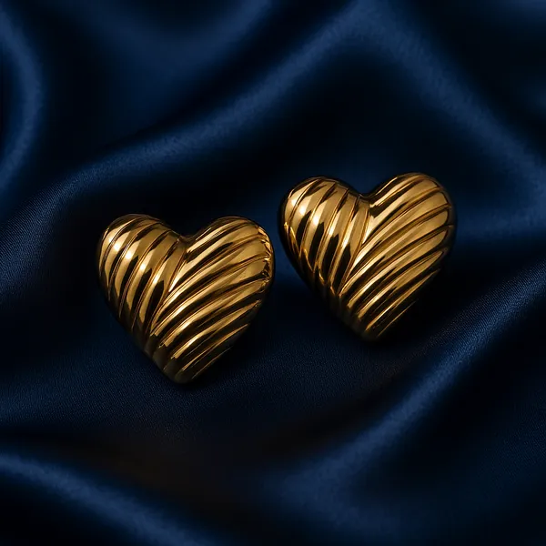 Mania_Anti_Tarnish_Gold_Plated_Heart_Shape_Earring_Default_Title