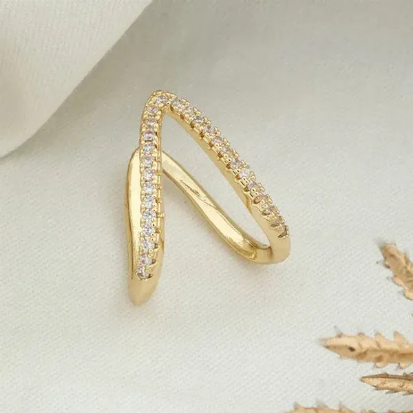 Chevron_Ring_Default_Title