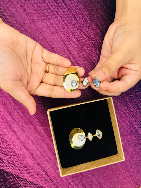 Anti_Tarnish_Oval_Shape_Earring_Default_Title