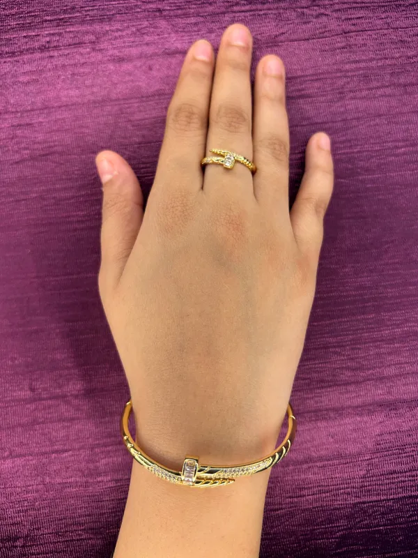Ad_Nail_Bracelet_With_Ring_Default_Title