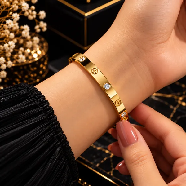Cartier_bracelet