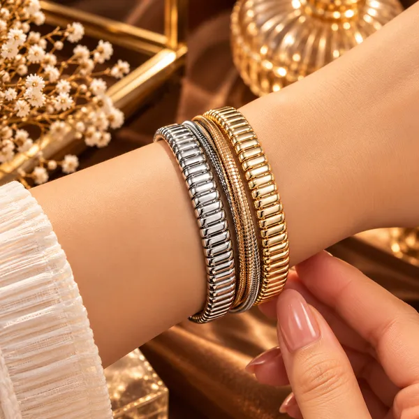 Golden_Evil_Eye_Charm_Bracelet