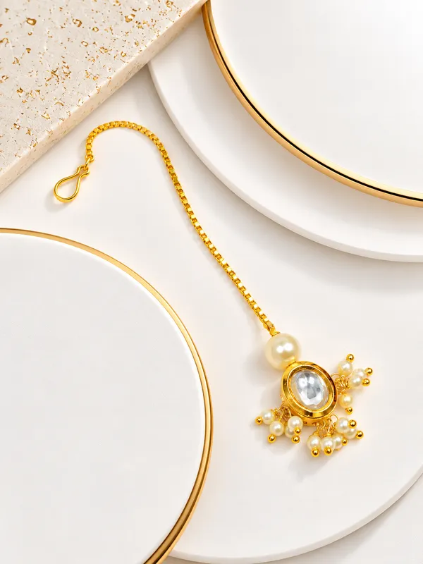 Jewelopia_Mother_Of_Pearl_Stone_Maang_Tikka