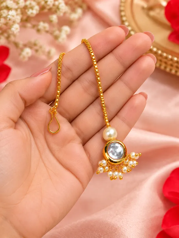 Jewelopia_Mother_Of_Pearl_Stone_Maang_Tikka