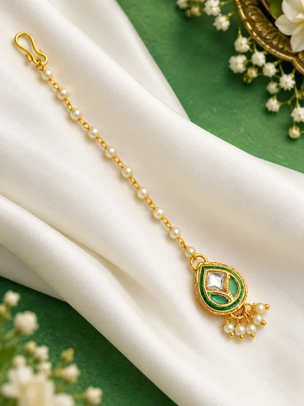Jewelopia_Mother_Of_Pearl_Stone_Maang_Tikka