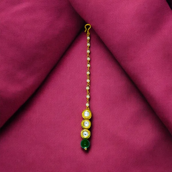 Jewelopia_Brass_Maang_Tikka