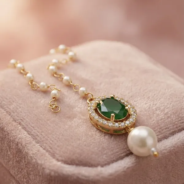 Jewelopia_Brass_Mother_Of_Pearl_Alloy_Stone_Maang_Tikka