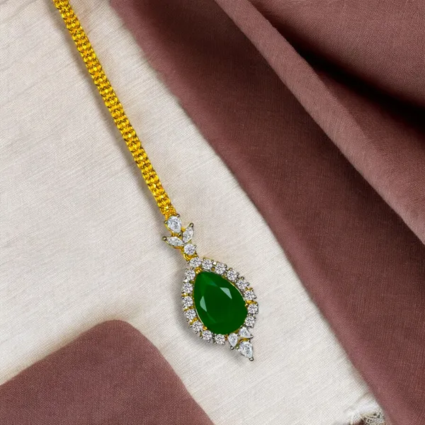 Jewelopia_Brass_Stone_Maang_Tikka