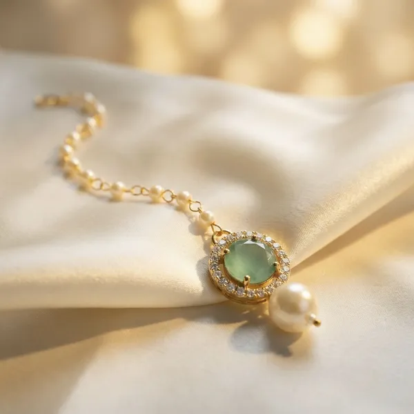 Jewelopia_Brass_Alloy_Maang_Tikka