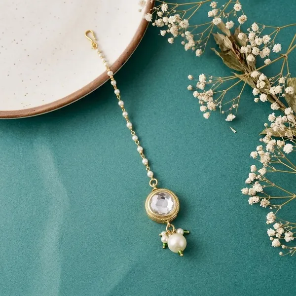 Jewelopia_Brass_Alloy_Maang_Tikka
