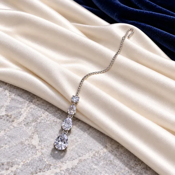 Jewelopia_Brass_Alloy_Maang_Tikka
