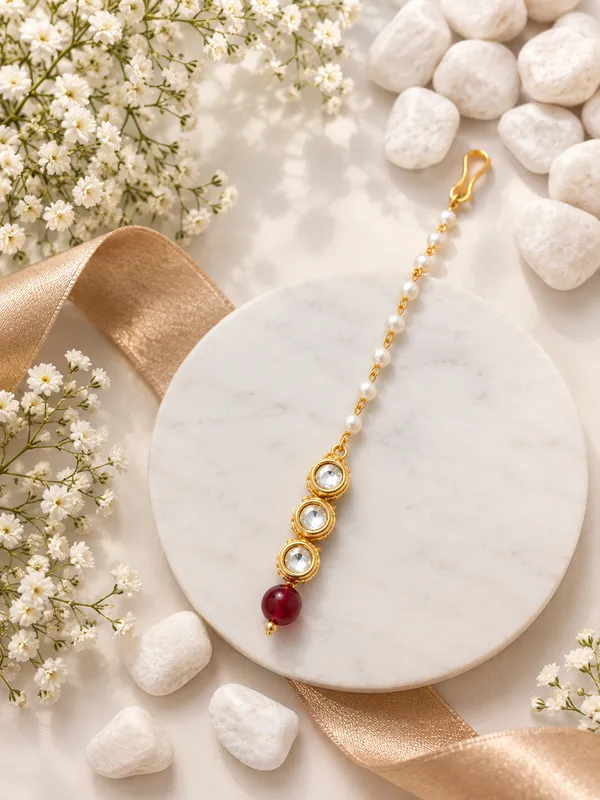 Jewelopia_Brass_Maang_Tikka