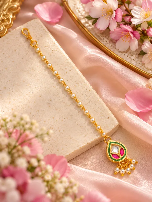 Jewelopia_Mother_Of_Pearl_Stone_Maang_Tikka