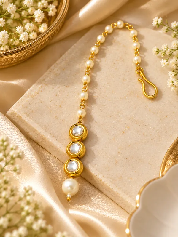 Jewelopia_Brass_Maang_Tikka