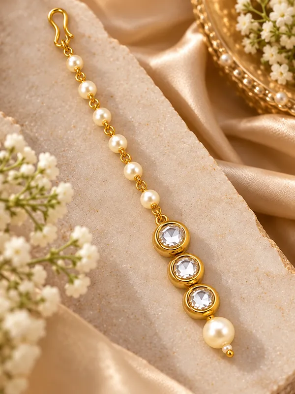 Jewelopia_Brass_Maang_Tikka
