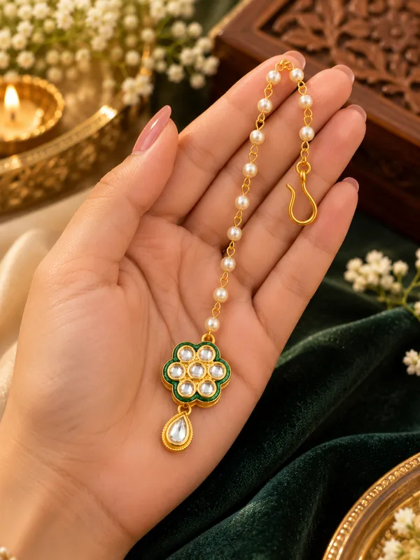 Jewelopia_Brass_Alloy_Crystal_Mother_Of_Pearl_Stone_Maang_Tikka