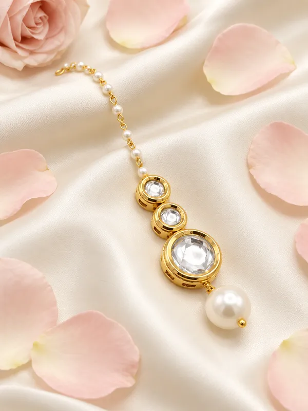 Jewelopia_Alloy_Maang_Tikka