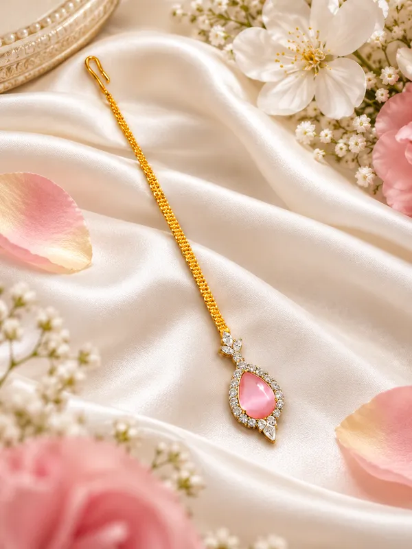 Jewelopia_Brass_Stone_Maang_Tikka