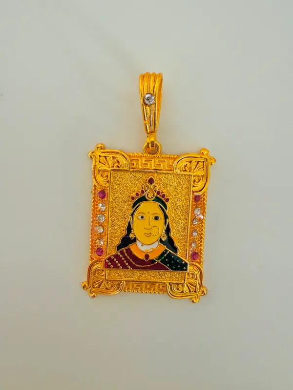 Gold_Tone_Traditional_Portrait_Pendant