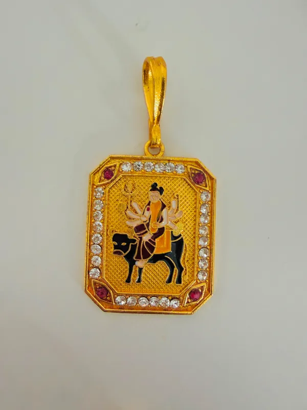 Gold_Tone_Hindu_Deity_Motif_Pendant_For_Unisex