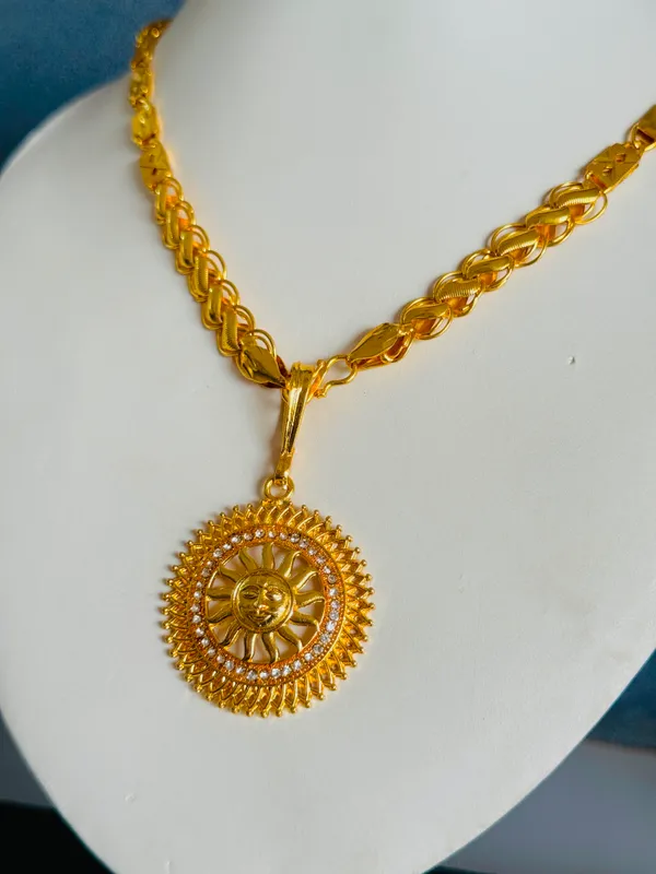 Gold-Tone_Metal_Sun_Pendant_Necklace_for_Women