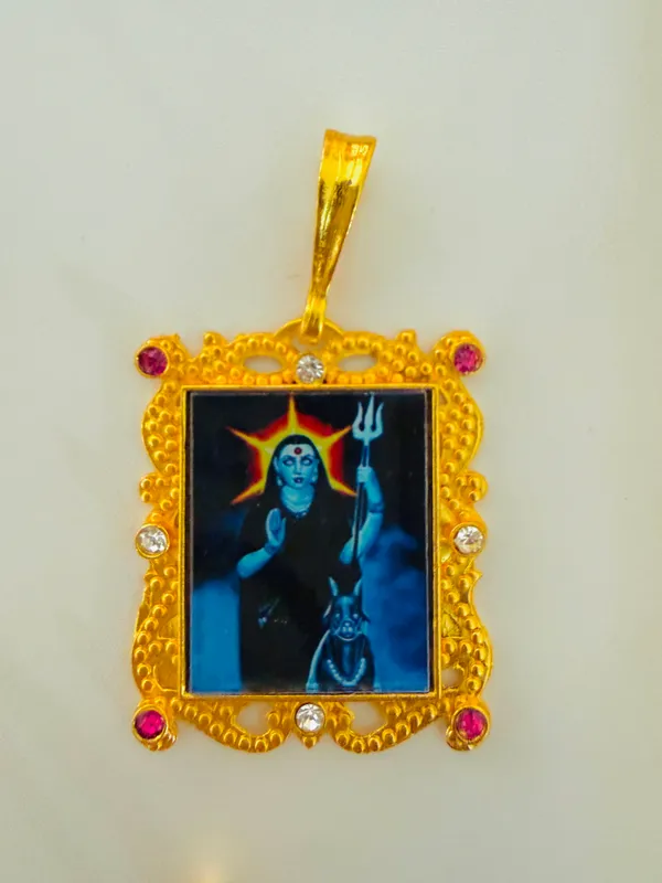 Gold_Tone_Maa_Kali_Religious_Pendant_With_Stone_Detailing
