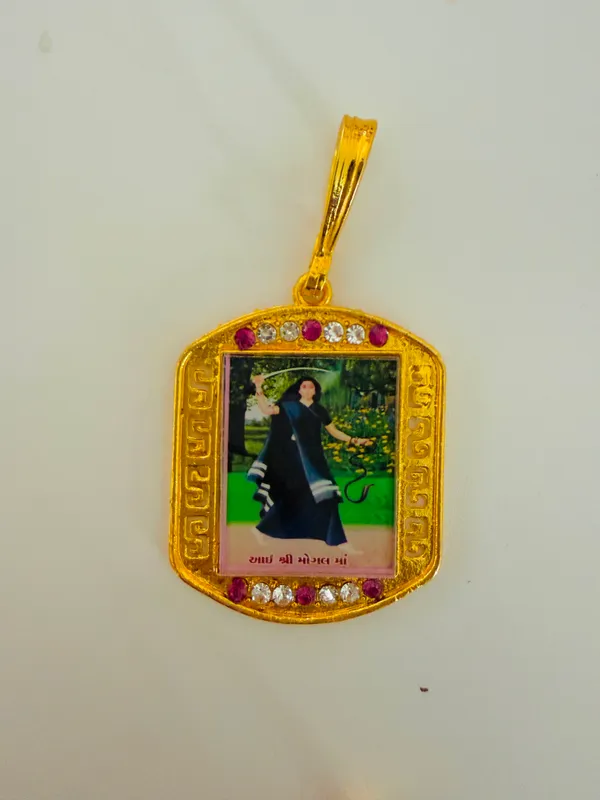 Gold_Tone_Devotional_Pendant_For_Men_And_Women