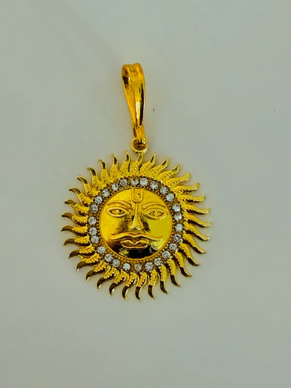 Gold-Tone_Sun_Face_Stone_Pendant_For_Unisex