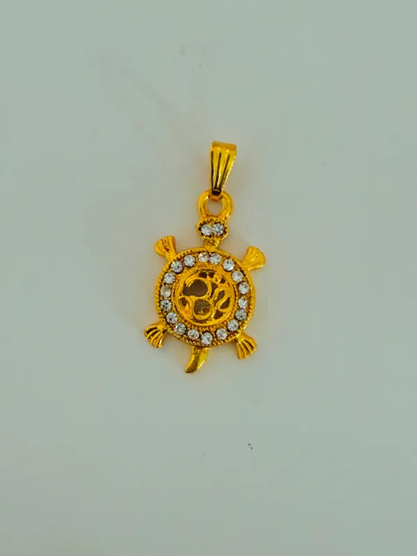 Gold-Toned_Om_Symbol_Pendant_for_Men_And_Women