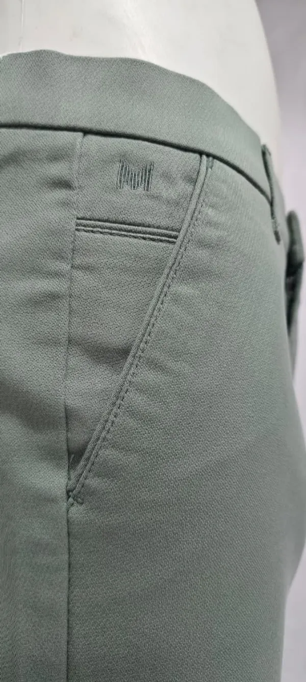Green_Woven_Slim_Fit_Trousers_for_Men