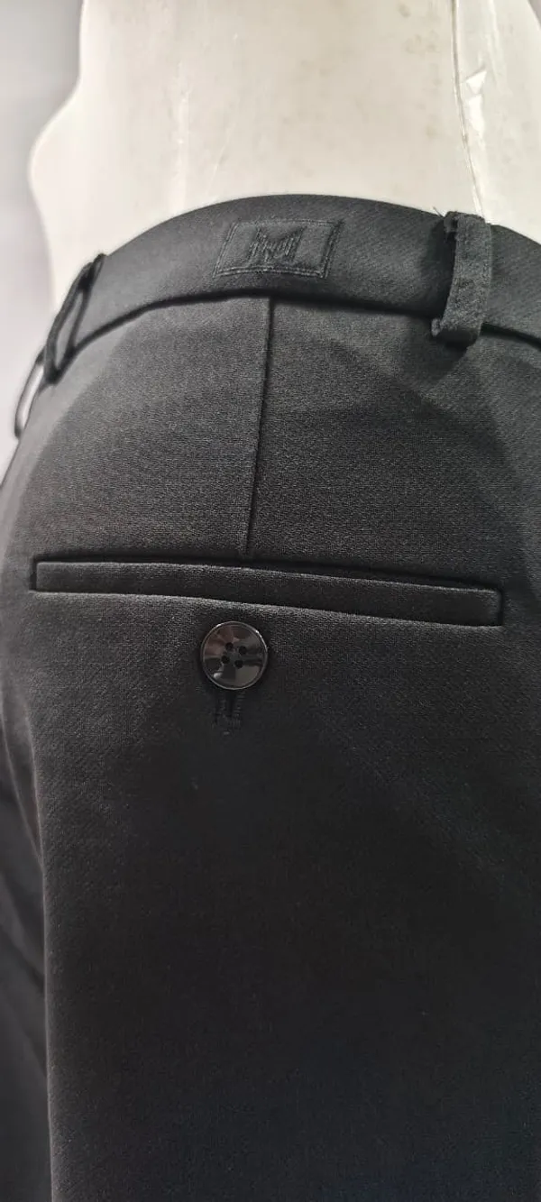 Black_Suiting_Fit_Trousers_for_Men