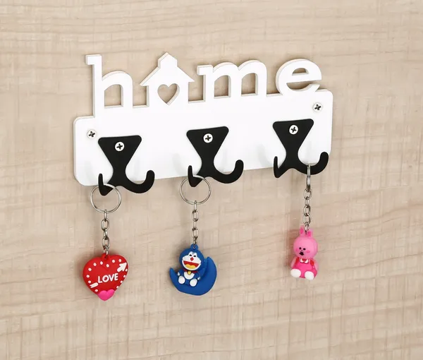 Arcylic_White_Decorative_3_Hook_Wall_Mounted_Key_Holder
