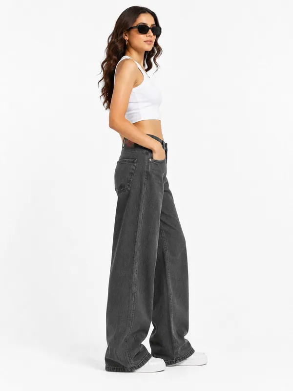 Grey_Wide_Leg_Baggy_Jeans_For_Women