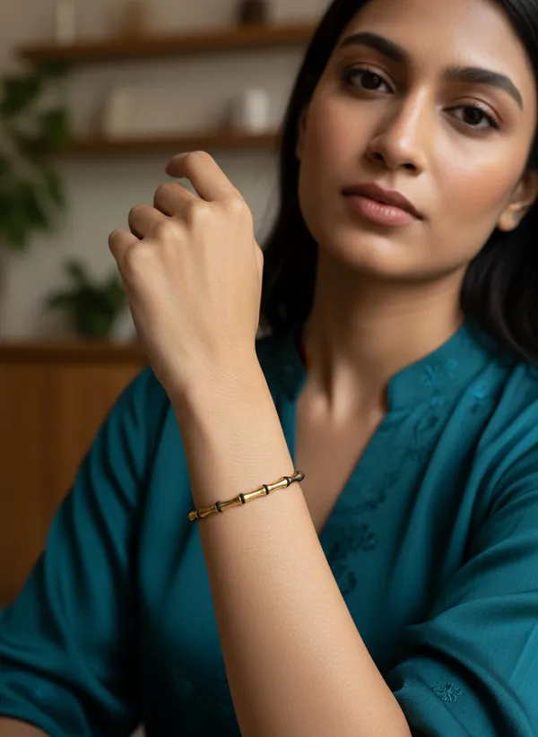 Gold_Stainless_Steel_Stretch_Bangle_for_Women