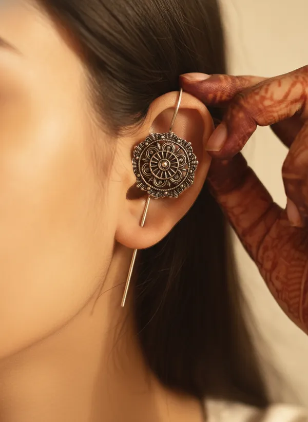 Silver_Oxidized_Floral_Drop_Earrings_for_Women