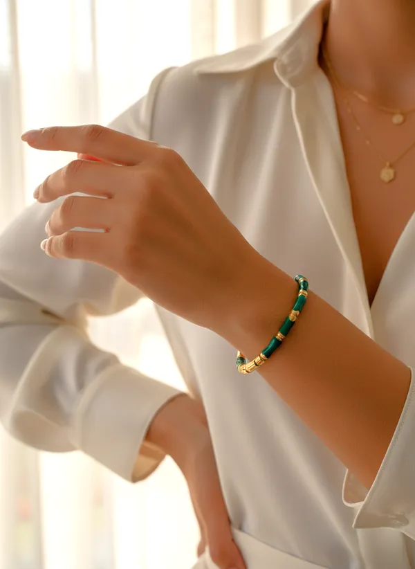 Green_Beaded_Gold_Tone_Bracelet_for_Women