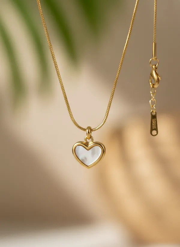 Gold_Tone_Heart_Pendant_Necklace_for_Women