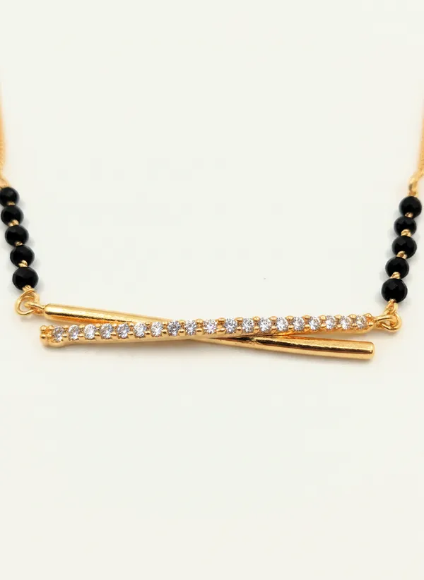 Gold_Tone_Black_Beaded_Pendant_Necklace_for_Women