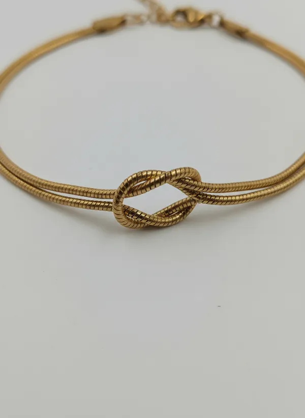 Gold_Tone_Knot_Bracelet_for_Women
