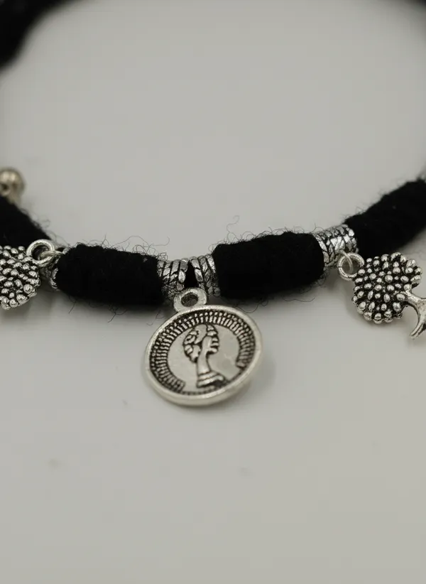 Black_Thread_Charm_Necklace_For_Women
