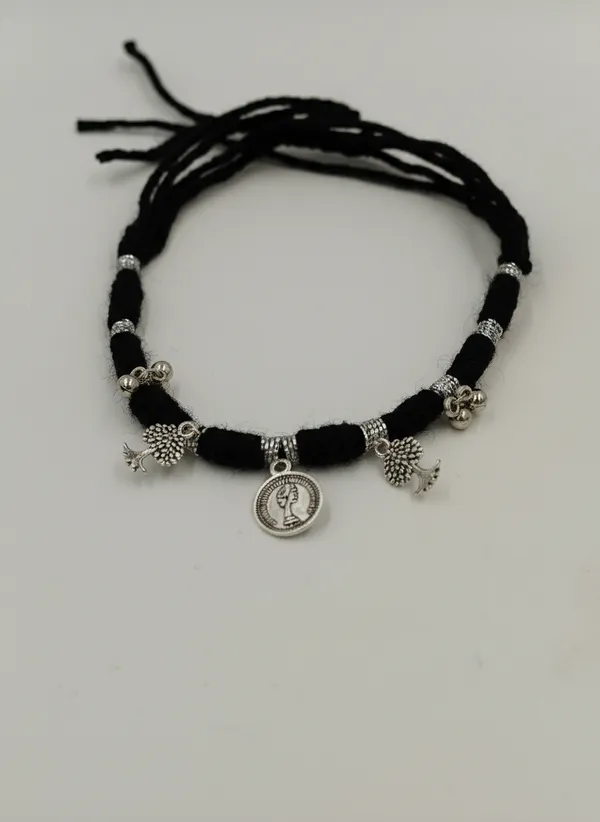 Black_Thread_Charm_Necklace_For_Women