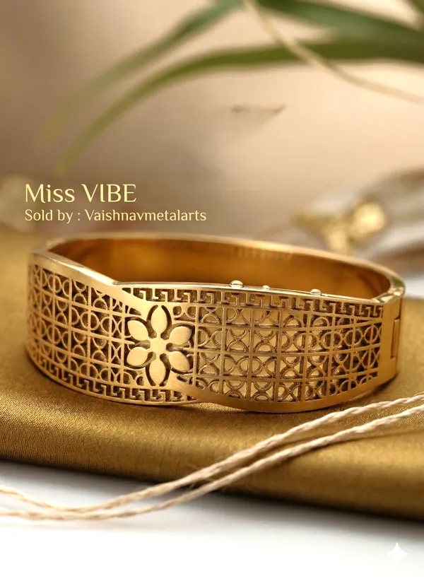 Gold_Tone_Floral_Cutwork_Cuff_Bracelet_for_Women